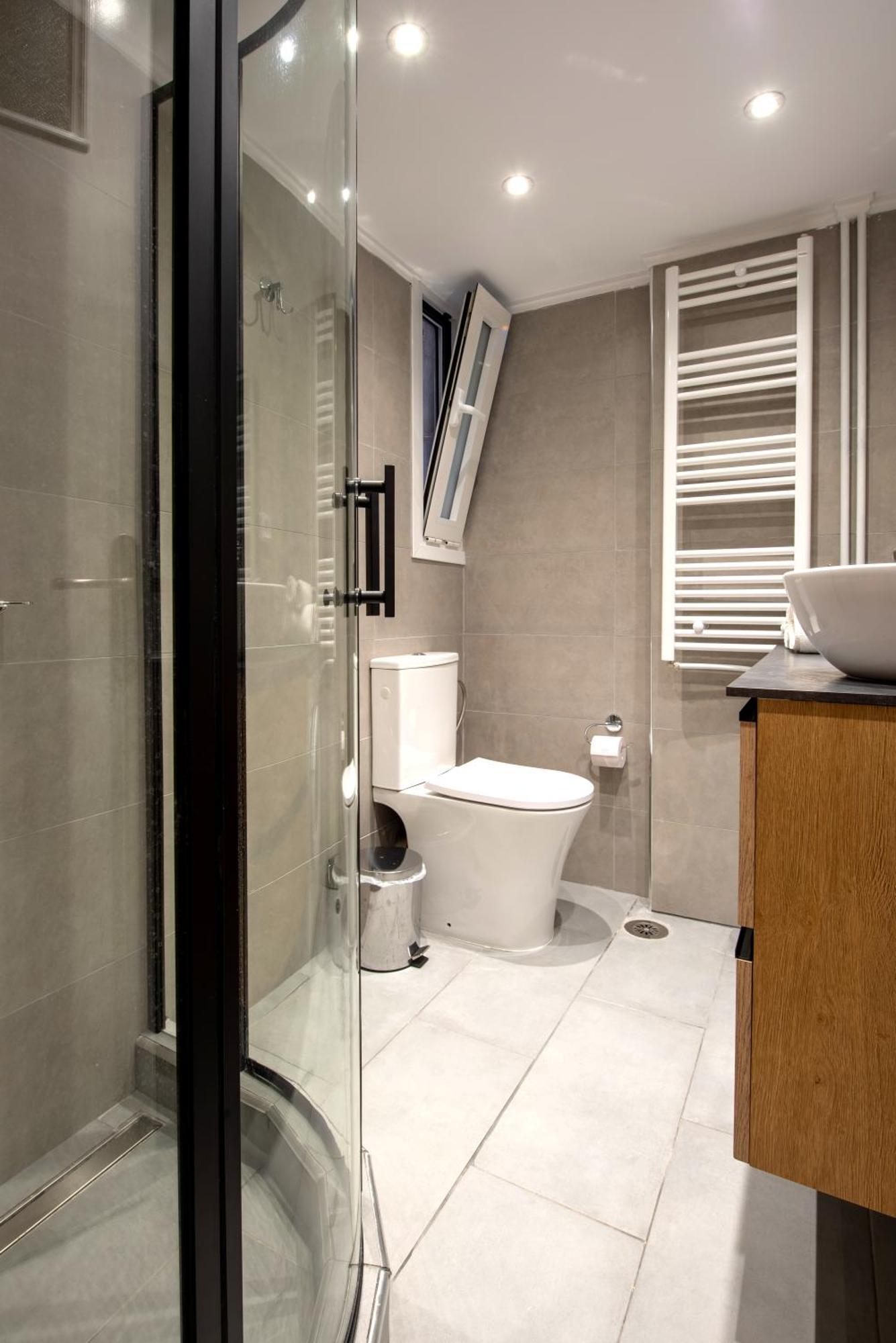 Spacious And Modern One Bedroom Apartment Αθήνα Εξωτερικό φωτογραφία